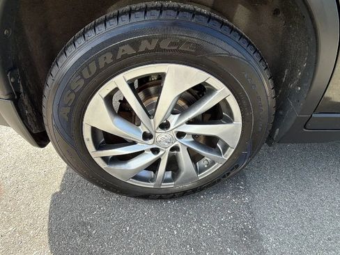Used 2014 Nissan Rogue SL AWD/4WD image 9