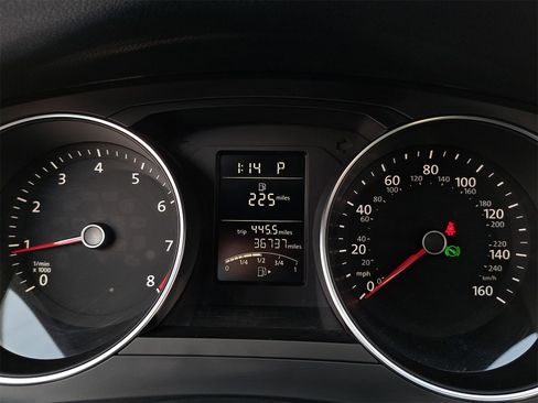 Used 2018 Volkswagen Jetta Wolfsburg Edition image 18