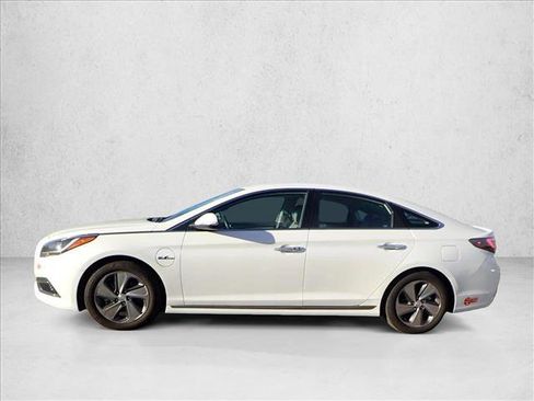 Used 2017 Hyundai Sonata Limited image 7