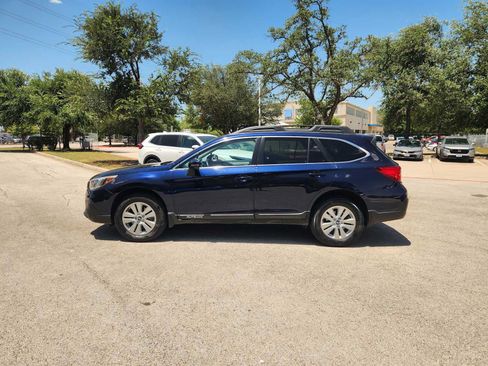 Used 2018 Subaru Outback 2.5i Premium AWD/4WD image 4