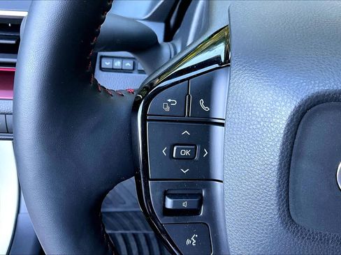 Certified 2026 Toyota Prius Plug-In Hybrid FWD image 22