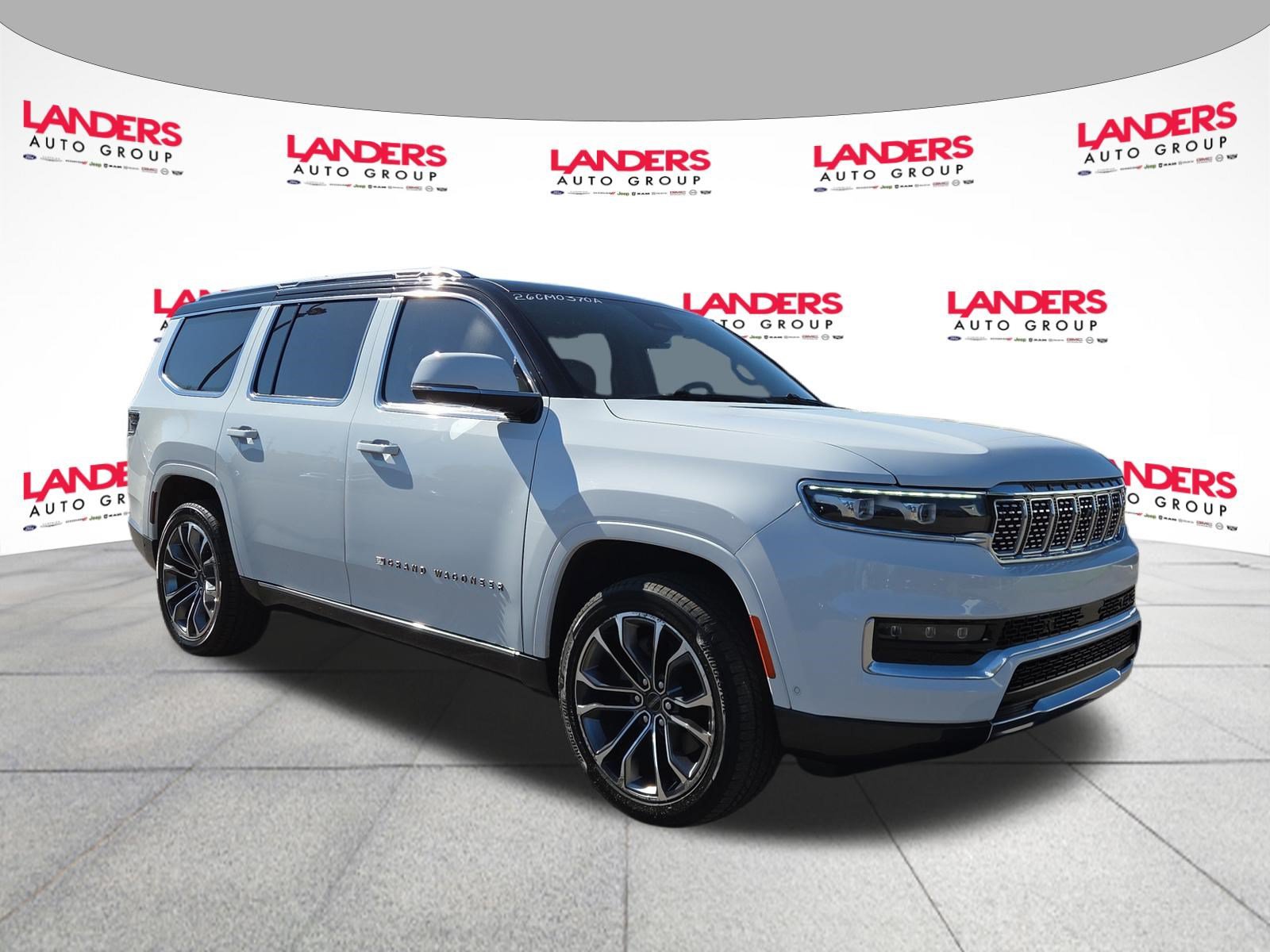 Used 2022 Jeep Grand Wagoneer Series III AWD/4WD image 1