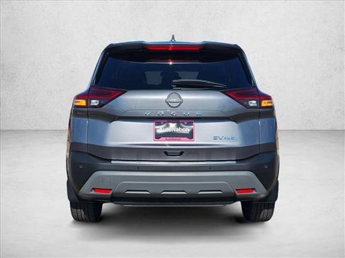 Used 2023 Nissan Rogue SV AWD/4WD image 7