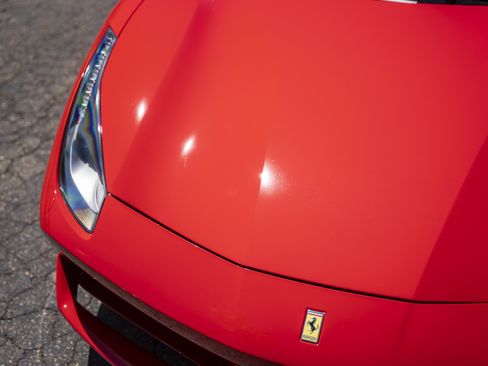 Certified 2017 Ferrari 488 GTB RWD image 14