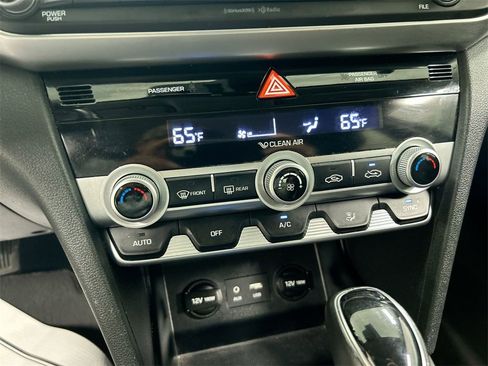 Used 2020 Hyundai Elantra Value Edition w/ Cargo Package (C1) image 16
