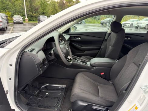 Used 2024 Honda Accord LX image 10