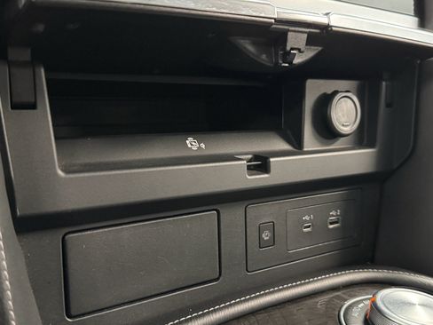 Used 2024 INFINITI QX80 Luxe image 27