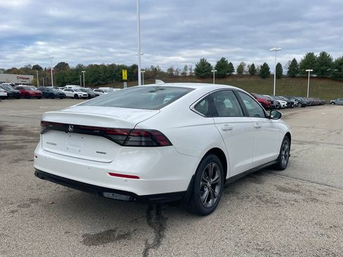 New 2025 Honda Accord EX-L image 3