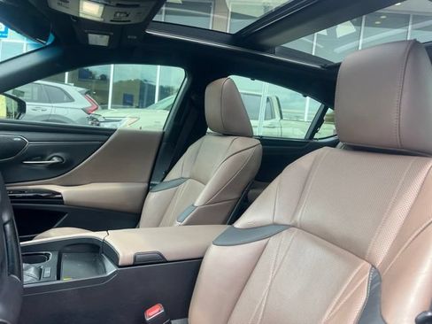 Used 2023 Lexus ES 350 Ultra Luxury w/ Accessory Package (Z2) FWD image 14