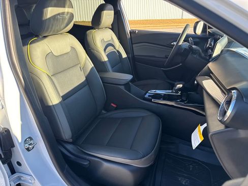 New 2026 Chevrolet Trax ACTIV w/ Driver Confidence Package image 13