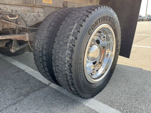 Used 2007 Ford F550 4x4 Regular Cab Super Duty image 14