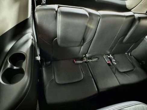 Used 2024 Nissan Armada SL w/ Captain's Chairs Package RWD image 26