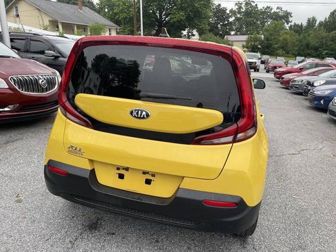 Used 2020 Kia Soul LX FWD image 6