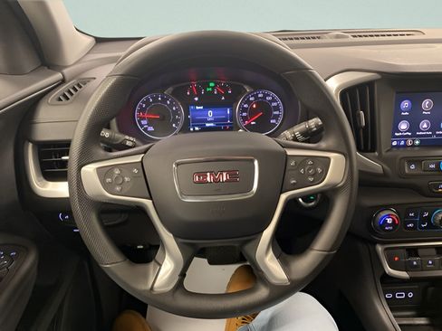 Used 2023 GMC Terrain SLE w/ Driver Convenience Package AWD/4WD image 17