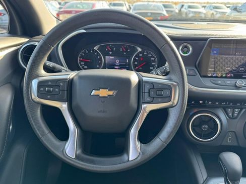 Used 2021 Chevrolet Blazer LT image 12