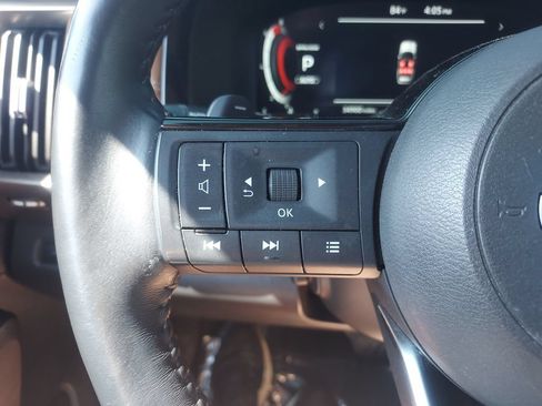 Used 2023 Nissan Pathfinder Platinum AWD/4WD image 25