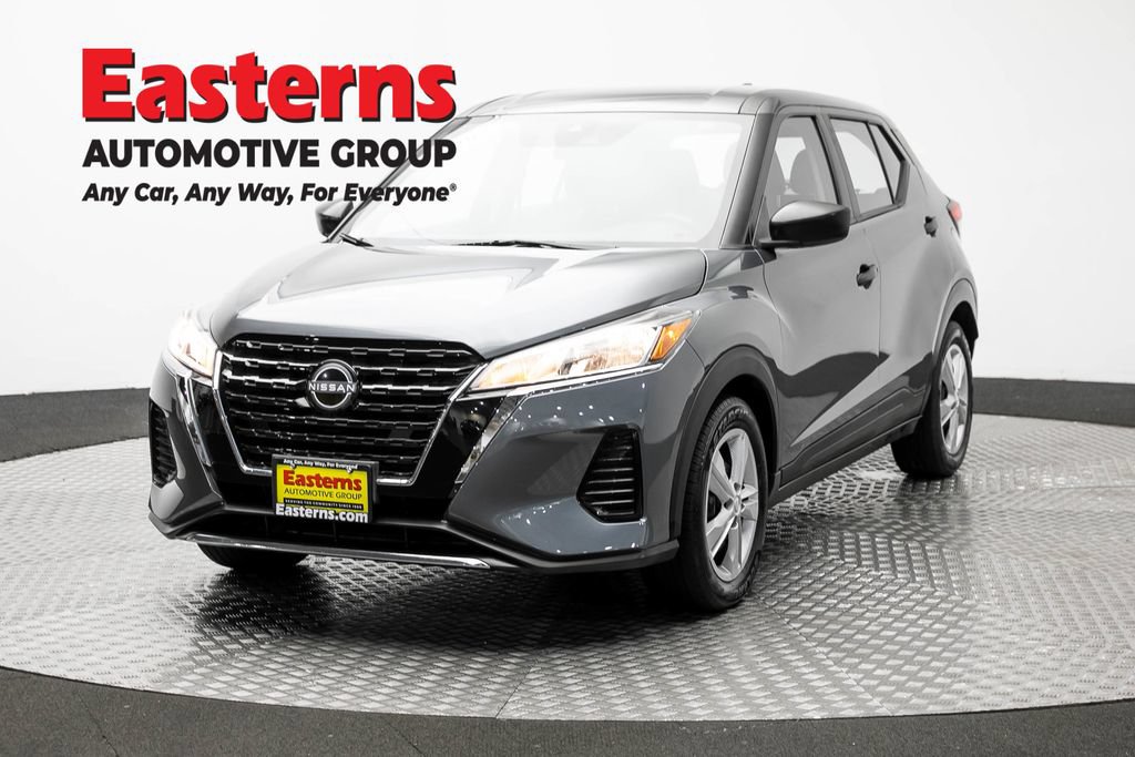 Used 2023 Nissan Kicks S FWD image 1