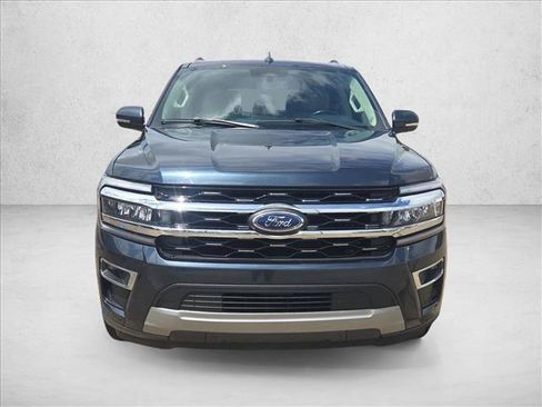 Used 2024 Ford Expedition Limited RWD image 2