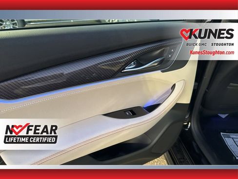 Used 2025 Cadillac CT5 V image 33