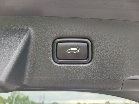 Certified 2022 Kia Telluride SX w/ SX Prestige Package AWD/4WD image 15