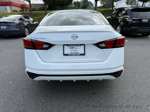 Used 2022 Nissan Altima 2.5 S FWD image 6