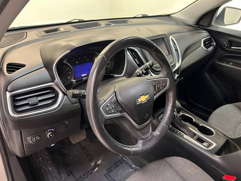 Used 2022 Chevrolet Equinox LT AWD/4WD image 17