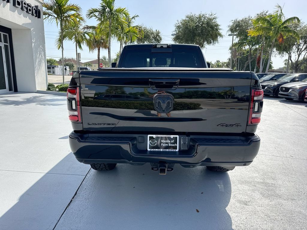 Used 2022 RAM 2500 Limited AWD/4WD image 2