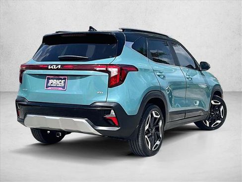 Used 2025 Kia Seltos SX AWD/4WD image 2