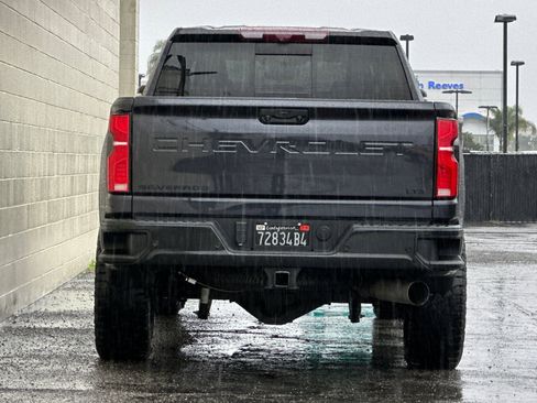 Certified 2024 Chevrolet Silverado 3500 LTZ w/ LTZ Premium Package image 5