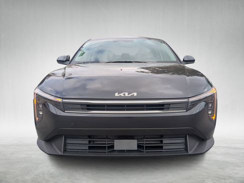 New 2025 Kia K4 LXS image 8
