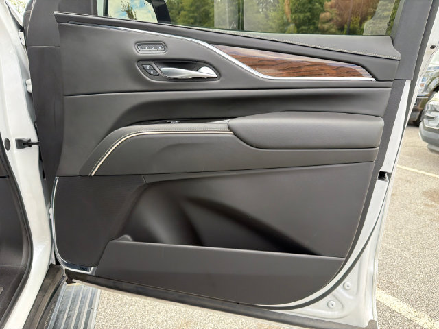 Certified 2024 Cadillac Escalade ESV Sport Platinum w/ LPO, ONYX Package AWD/4WD image 14