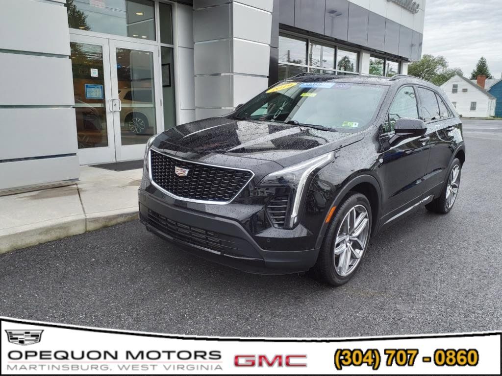 Used 2019 Cadillac XT4 Sport w/ Driver Assist Package AWD/4WD image 3