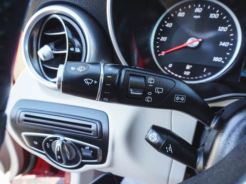 Used 2020 Mercedes-Benz GLC 300 GLC 300 image 20