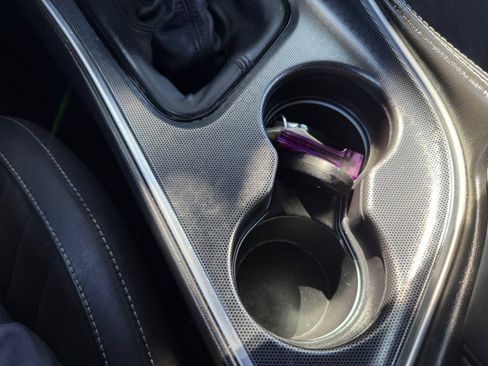 Used 2015 Dodge Challenger SRT RWD image 20