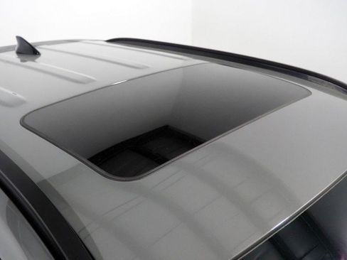 Used 2024 Hyundai Santa Cruz SEL w/ Activity Package image 4