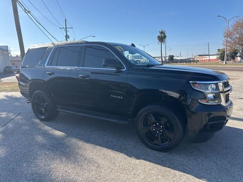 Used 2017 Chevrolet Tahoe LT w/ LT Midnight Edition image 3