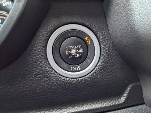 Used 2023 RAM 1500 Laramie image 33