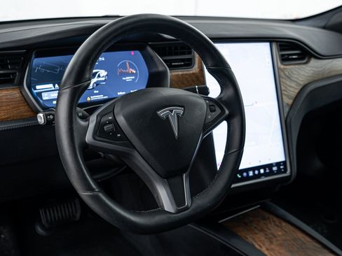 Used 2020 Tesla Model S Long Range Plus AWD/4WD image 10