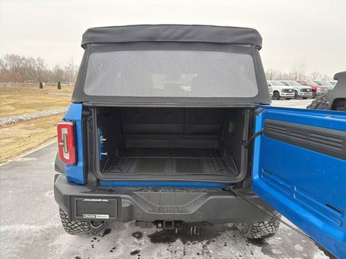 Used 2022 Ford Bronco Wildtrak image 9