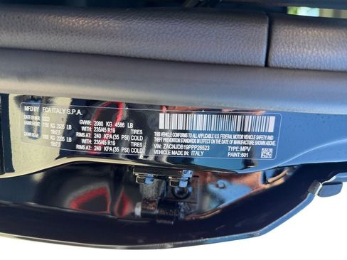 Used 2023 Jeep Renegade Latitude w/ Sun/Sound Group AWD/4WD image 36
