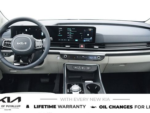New 2026 Kia Carnival SX FWD image 17