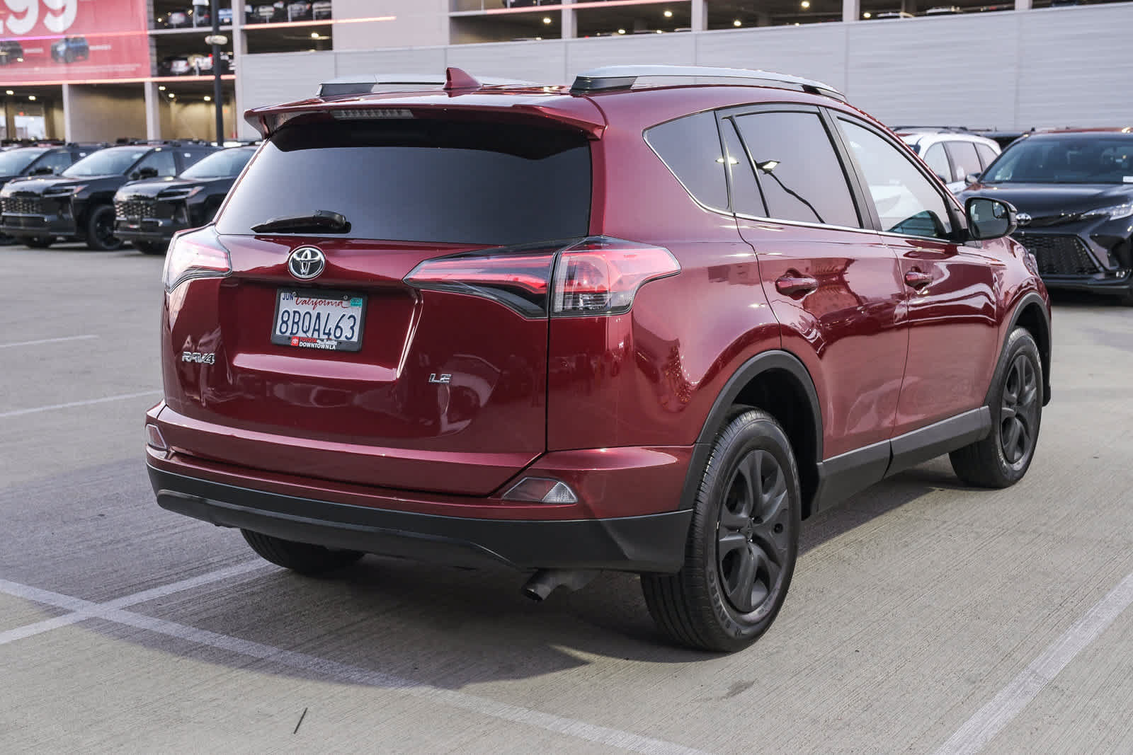 Used 2018 Toyota RAV4 LE w/ All Weather Liner Package FWD image 4