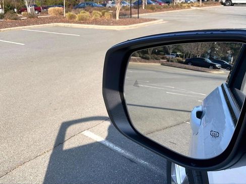 New 2025 Jeep Grand Cherokee L Laredo w/ Luxury Tech Group I image 27