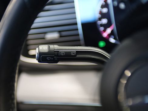 Used 2024 Mercedes-Benz GLS 450 4MATIC image 22