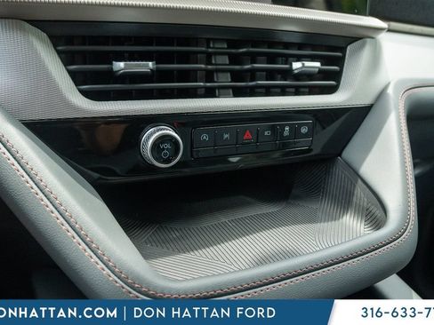 New 2026 Ford Explorer Active w/ Active Comfort Package AWD/4WD image 9