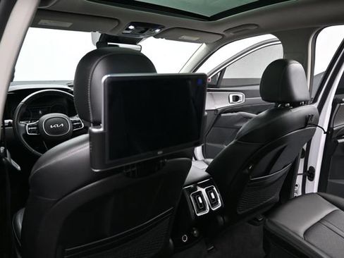 Used 2022 Kia Sorento SX AWD/4WD image 15