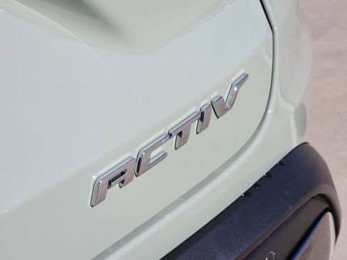 New 2026 Chevrolet Trax ACTIV w/ Driver Confidence Package image 8