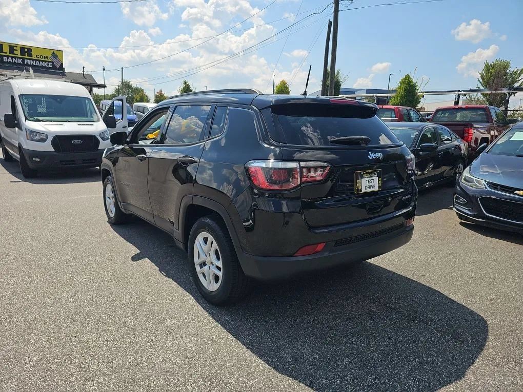 Used 2018 Jeep Compass Sport FWD image 5