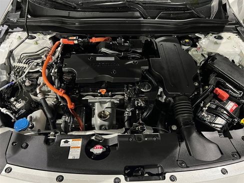 Used 2020 Honda Accord Touring image 38