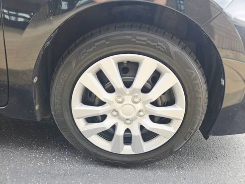 Used 2017 Toyota Corolla LE image 31